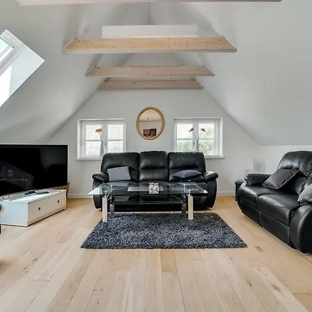 Dybbol Holiday home *